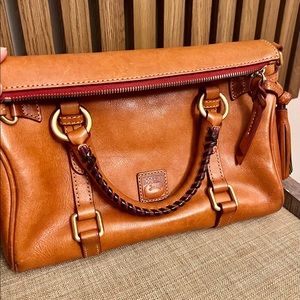 Dooney & bourke leather bag